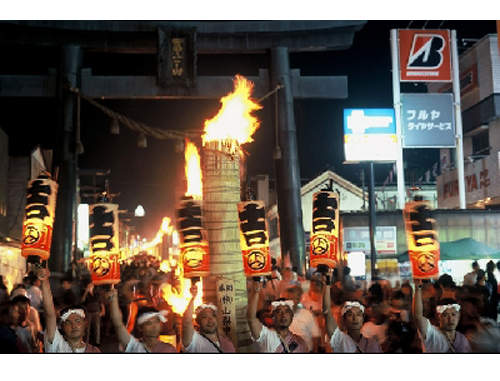 連日本人都覺得奇怪的夏季祭典 - 圖片1 連日本人都覺得奇怪的夏季祭典 - 圖片1