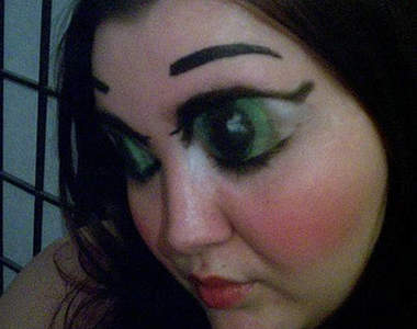 《眼皮刺青》這些人真的是相當有勇氣的說～！