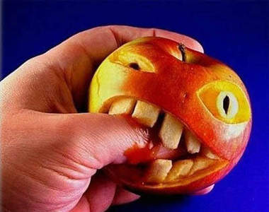 被人們亂搞的水果們!!!