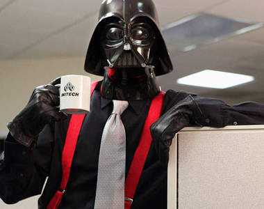 再冷~也要和星戰黑武士喝杯嘎逼~♣