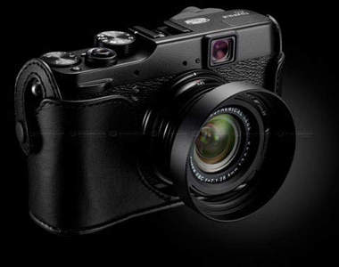 Fujifilm發表復古新機 X10  簡單設計小巧輕便