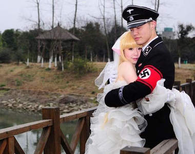 《納粹愛上貓耳娘》一段愛與婚紗照的故事！