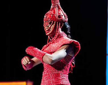 如果要你穿這樣　你還願意繼續選環球小姐嗎？