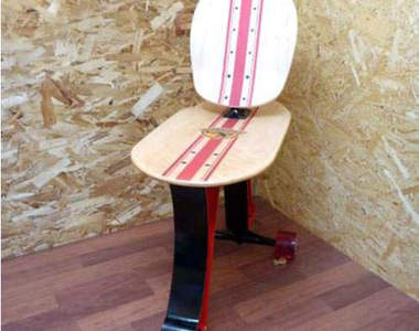 站著玩躺著玩 還是坐著好玩的《滑板椅》