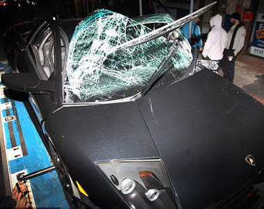 這才是正宗痛車!痛痛痛心好痛...