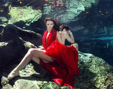 美人魚的時尚:水下攝影