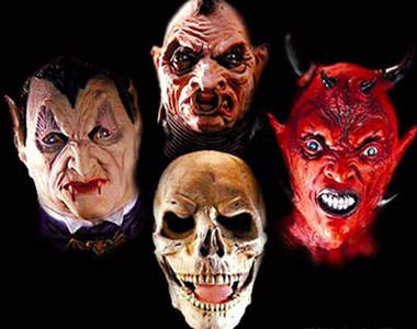 《萬聖節面具》為明年的萬聖節做準備吧