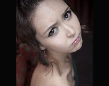 香港最正混血名模 Jessica C. 警局裡響起了她的警鐘聲