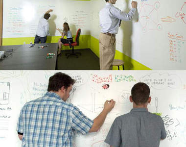 一秒牆壁變白板！以後可以在牆壁上畫個夠了（誤）