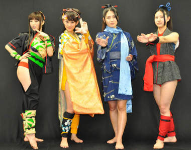 女忍者大片 《くノ一忍法帖 影ノ月》 腳開開上映！