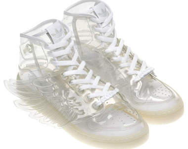 Jeremy Scott X adidas　透明翅膀鞋帶你飛
