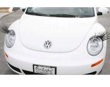 妝點你的愛車 記得黏上假睫毛