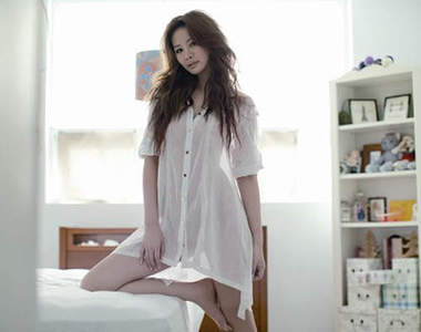 安心亞 首張專輯「惡女」8/10開始預購