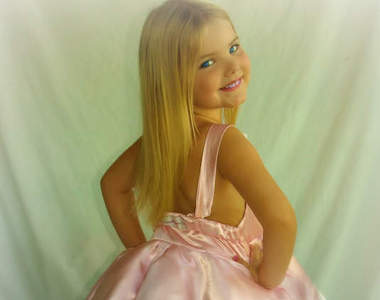 全美國最漂亮的 6 歲小蘿莉：Eden Wood