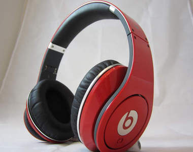 Monster beats by Dr. dre 耳罩式耳機開箱