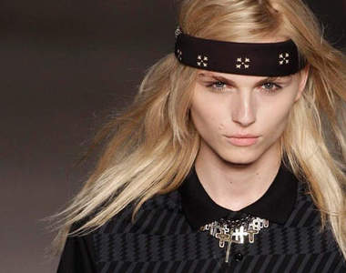 男裝麗人？不，是《安德列伊佩伊奇》！