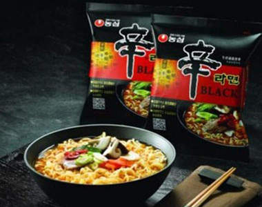 《辛拉麵Black》 新口味嗆辣上市