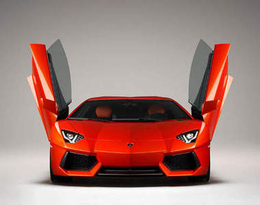 新大蠻牛Lamborghini Aventador LP700-4