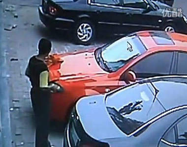 《便便哥》 這樣有比較舒服嗎？