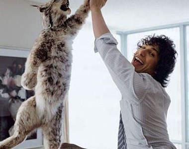 今天要不要和我來個Hi Five啊？