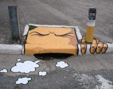 低頭瞬間  可見的《創意下水道》藝術畫 ~