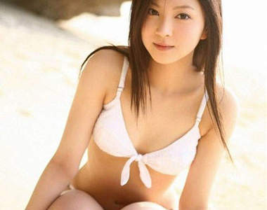 中國報導：19歲清純可愛的《金玉姬》是北韓第一大美女？！　