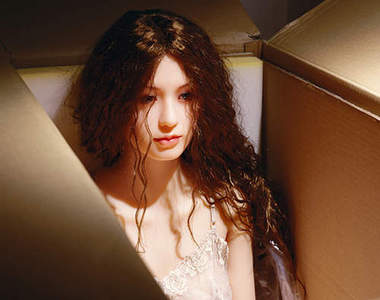 為充氣娃娃注入生命的攝影師　Laurie Simmons 