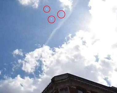 愛現飛碟!白天被拍到的清楚UFO影片