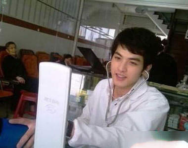 這樣的帥哥醫生   裝病也值得？！