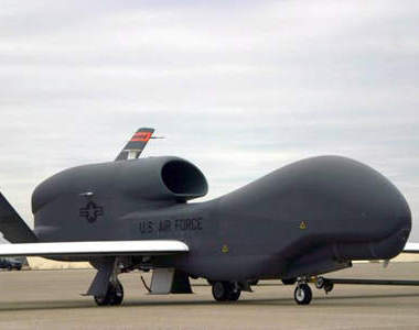 福島核災 美軍無人偵察機《全球之鷹》出動