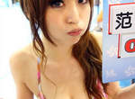 職撞舉牌女郎 Lucy 就算穿羽絨衣~我們還是會支持妳 職撞舉牌女郎 Lucy 就算穿羽絨衣~我們還是會支持妳