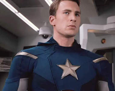 復仇者聯盟 關於美國隊長的新戰衣...真是又緊實又大包