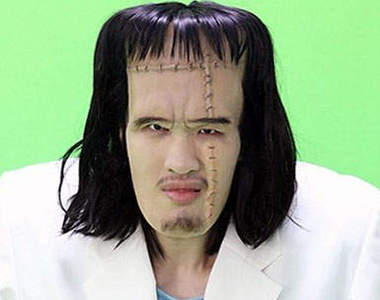 韓國大巨人《崔洪萬》 上日綜撫摸女生?!