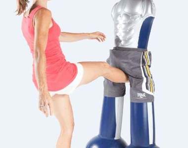 打擊變態大作戰 KickDummy是你的好幫手