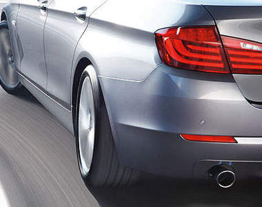 後輪會轉彎 BMW F10 5-Series/Infiniti G37 Coupe