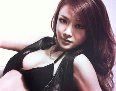 飢餓系美女作家 謝曉昀 