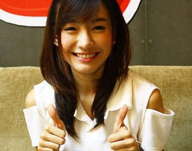 《泰國豆花妹》Newwy祝大家新年快樂!