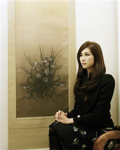 日本美女畫家 松井冬子 擅長畫的竟然是內臟