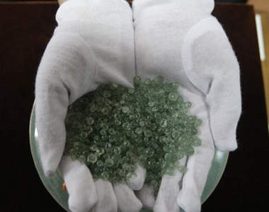 如果死後不能成仙~那就變成《骨灰珠珠》也不錯阿~!