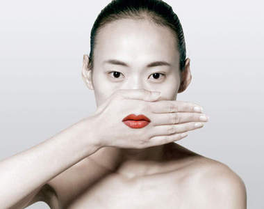 五官長到哪裡去？這就是耳目一新嗎？