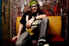世界第一快嘴 Mac Lethal 超強唸經式Rap! 世界第一快嘴 Mac Lethal 超強唸經式Rap!