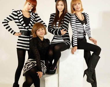 Jewelry 新學妹報到！快跟大家說聲好