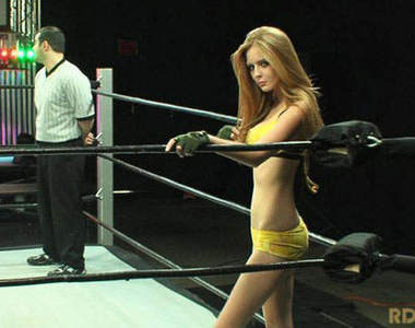 17歲摔角辣妹 Cali Danger！