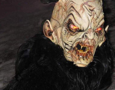 簡直跟電影特殊化妝沒兩樣的國外祭典！