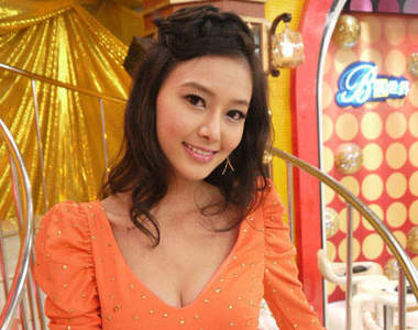 趙瑀彤 國光幫最近亮眼的美女助理主持 