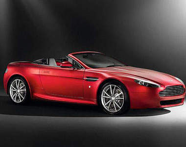 優雅英倫情人Aston Martin V8 Vantage Roadster
