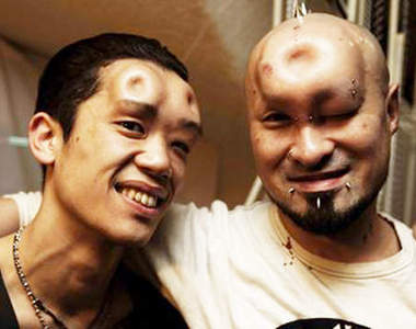 日本驚嚇藝術 身體膨脹 人體改造變形的極致