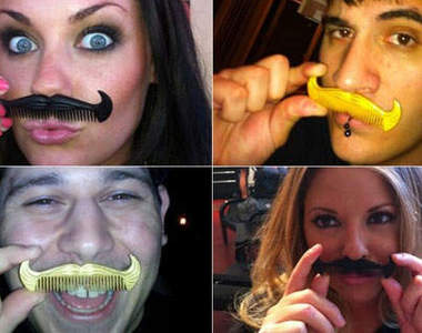 梳子變鬍子？！可愛鬍子梳《 CowboyComb》