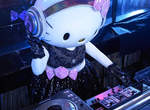 DJ KT in the house~♪ Hello Kitty轉行當DJ啦~♪♪♪ DJ KT in the house~♪ Hello Kitty轉行當DJ啦~♪♪♪