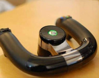 Xbox360無線競速方向盤 食指跟中指沒有一起動,感覺真不習慣><